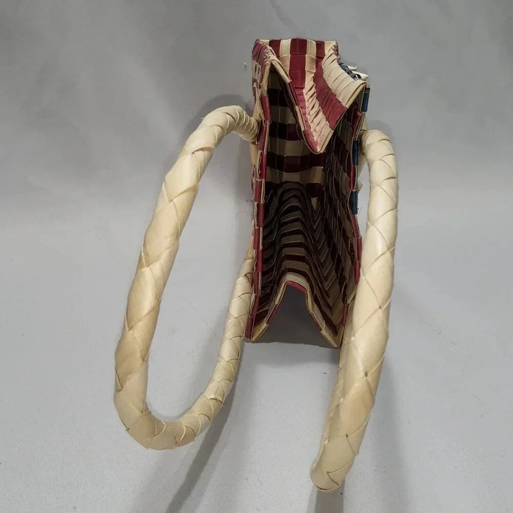 American Flag Woven Straw Grass Bag/ Basket Handmade - Picture 8 of 11
